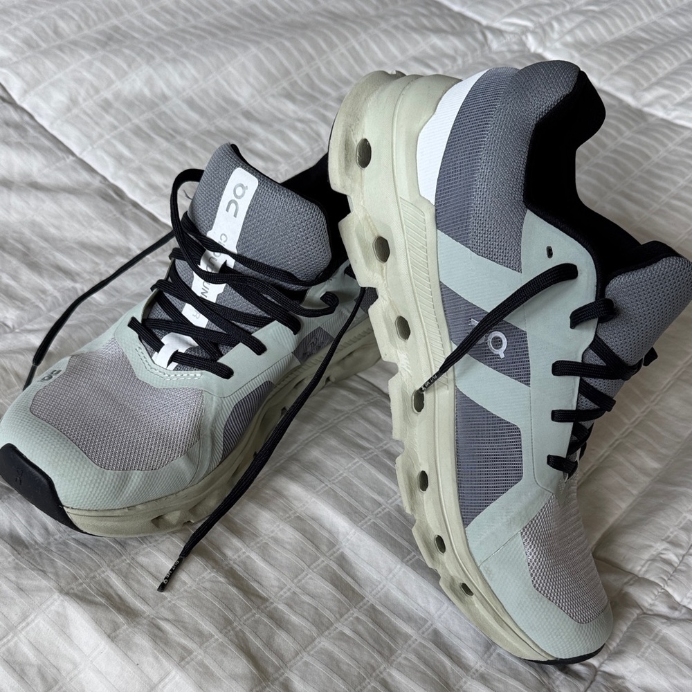 On CloudRunner Frost and Aloe Running Shoes